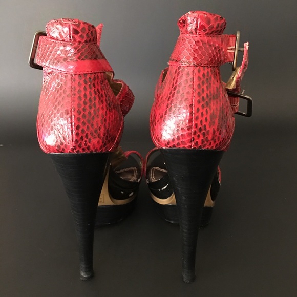 Bebe Island Heels Open Toe Snakeskin T-Strap Double Ankle Strap Gems 8M Platform - Picture 4 of 11